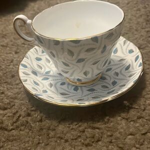Vintage Grosvenor Elegant Blue and White Teacup and Saucer Set